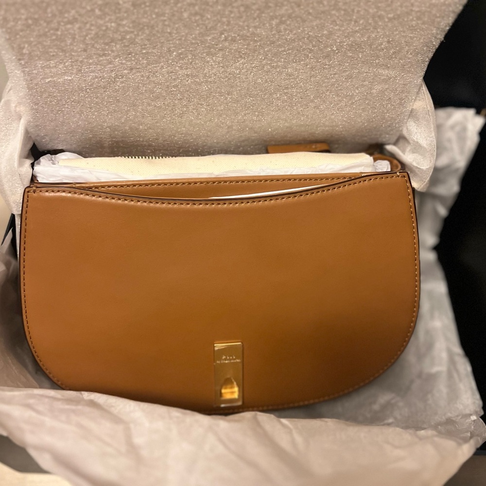 Polo ID Leather Saddle Bag - Picture 8 of 13